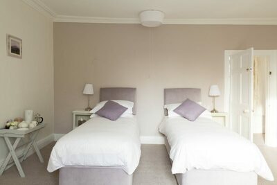 Deluxe Queen - Best Available Rate